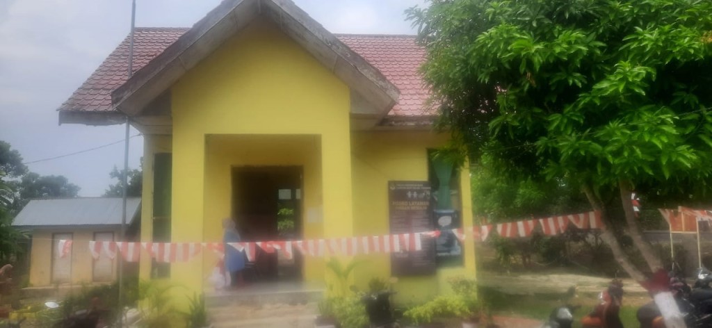 HALAMAN DEPAN KANTOR DESA BUKIT TIGA 