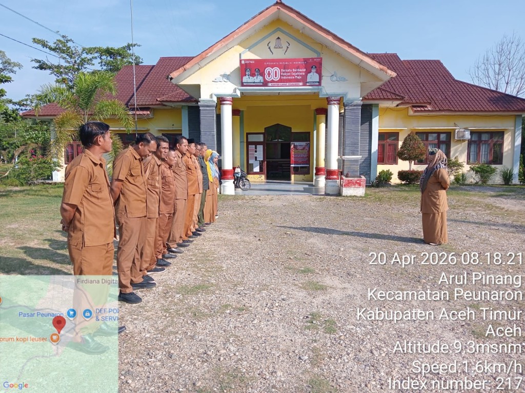 HALAMAN DEPAN KANTOR CAMAT PEUNARON